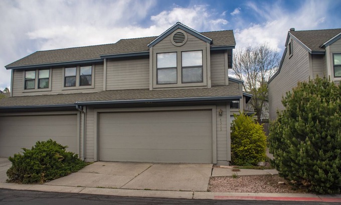 Flagstaff House | It's Aspen time in Flagstaff | Local Discounts