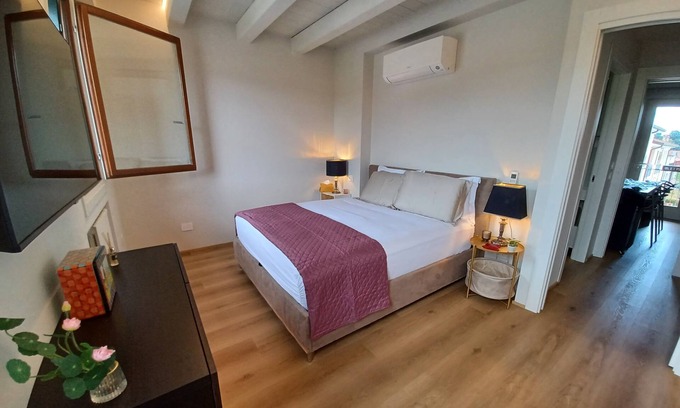 Domegliara Apartment | Escape to The Lotus:nYour Retreat in wine country - Valpolicella!
