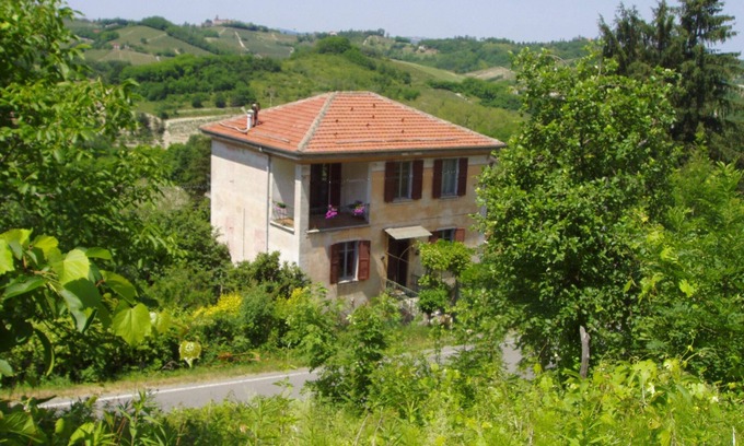 Trisobbio Villa | Italian Country Villa with Swimming Pool and Panoramic Views over Vineyards