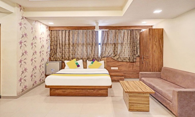 Viramgam Hotel | Itsy By Treebo - Vitthal Palace