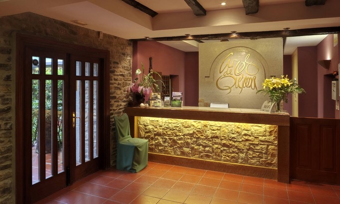 Ayala Hotel | Izalde