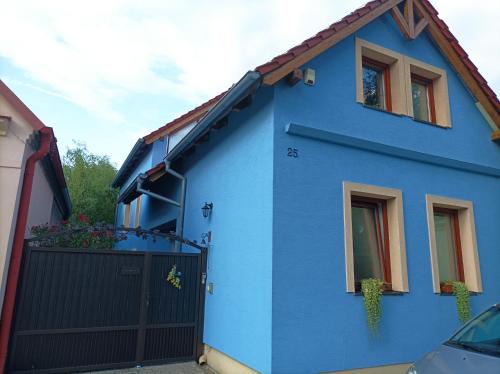 Limbach House | Izba v Modrom Dome