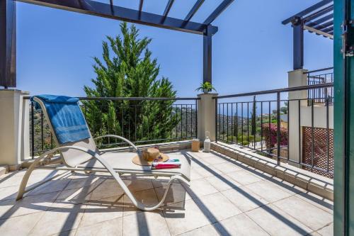 Aphrodite Hills House | J1 Holiday House Adjacent to Aphrodite Hills
