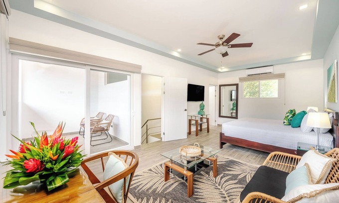 Villarreal Apartment | Jacarandas #12, Close Tamarindo Beach