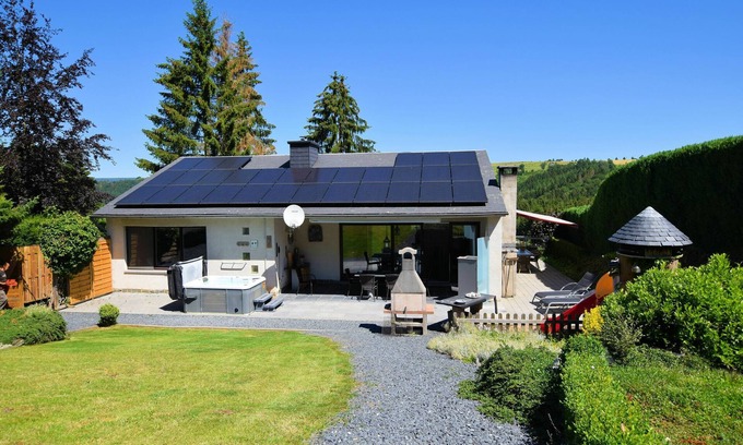 Nisramont House | Jacuzzi Retreat, Ardennes
