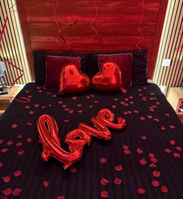 Ogden Apartment | Jacuzzi Suites