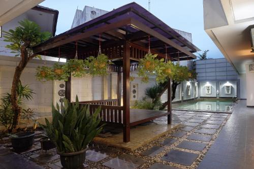 Jakarta House | Jambuluwuk Residence Pakubuwono