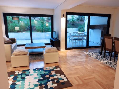 El Golf Apartment | Jardín privado para familias y trabajo