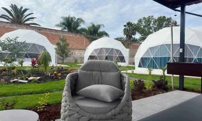 Tlajomulco de Zuniga Hotel | Jardin de las Hadas