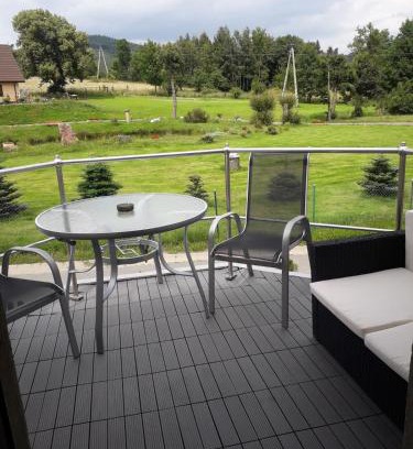 Lubawka Apartment | Jarkowice 4x4 z widokiem na Jeziorko
