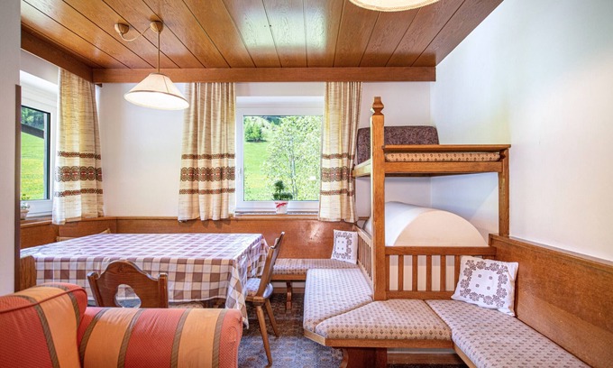 Selva di Val Gardena Apartment | Jasmin Apartments 101A