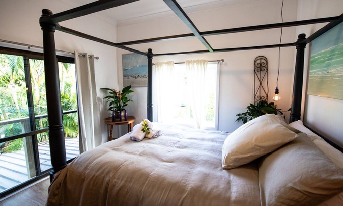Brunswick Heads Apartment | Jaspers Loft Apartment - One or Two Bedroom Options