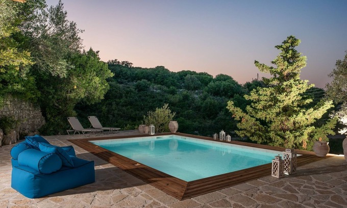 Gaios Villa | Jean Luc Villa - Three Bedroom Villa, Sleeps 8