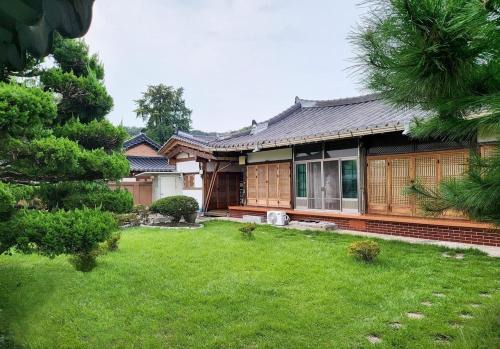 Jeonju House | Jeonju Hanok Sanminjae Pension