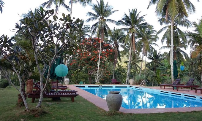 Madawala Hotel | Jim's Farm Villas