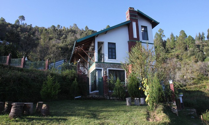 Mukteshwar Cottage | Joie de Vivre- Charming cottage with 6 bedrooms in Mukteshwar