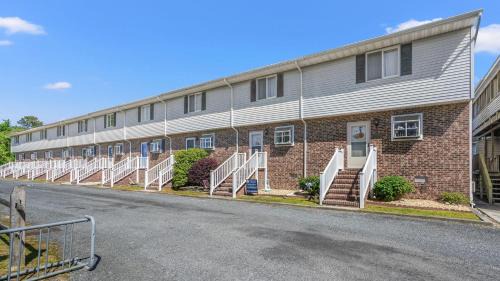 Deep Hole House | Joint Venture - Pet friendly & water views!