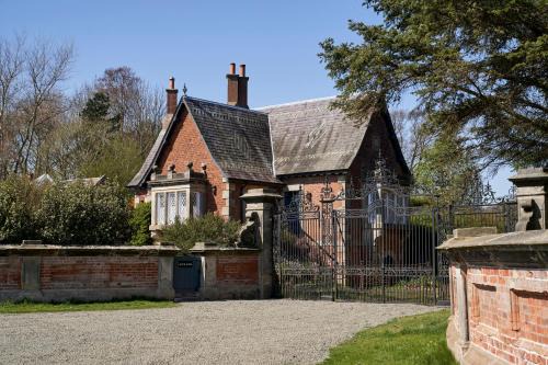 Leven House | JOIVY The South Lodge at Balcarres