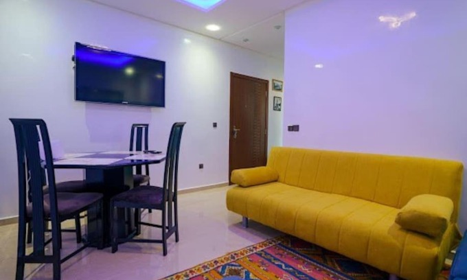 Branes Apartment | Joli Apt bien situé