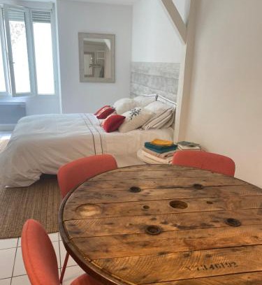 Saint-Arnoult-en-Yvelines Apartment | Joli studio en centre ville