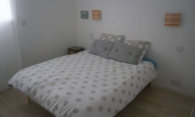 Anneville-sur-Mer Bed & Breakfast | Jolie Petite Demeure Proche de la mer