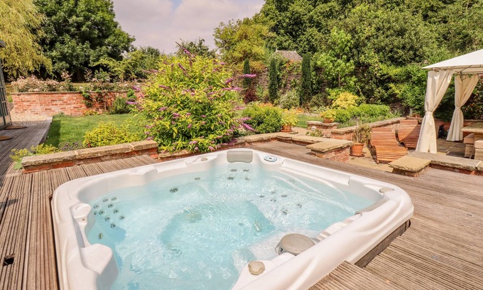 Horncastle Cottage | Jolls Cottage