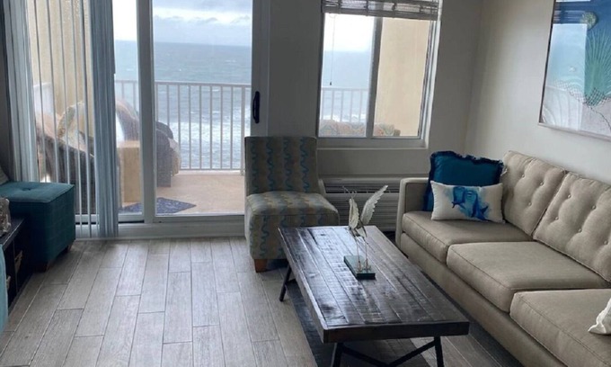 Northeast Virginia Beach Condo | Joshua2 on the Boardwalk with Spacious 3 Bedrooms, 2 Bths, Kitchen & Indoor Pool