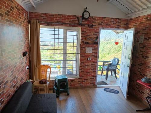 Ooty House | Joy House - 1 bhk Cozy entire house