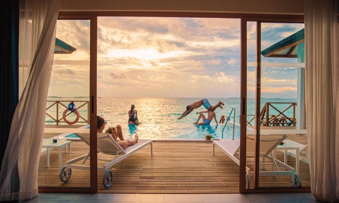 Male Hotel | Joy Island
