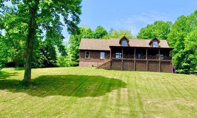 Piper Gap Cabin | Joy Ranch Cabin in the Blue Ridge Mountains 2600sqft