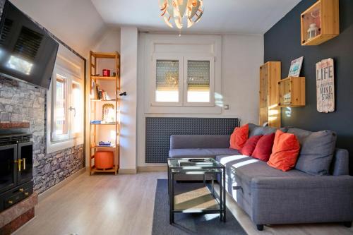 Mas de Ribafeta Apartment | Joya en la Montaña con Vistas Increíbles I AndBnB