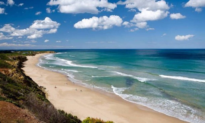 Jan Juc Villa | JUC BEACHFRONT , BEACH ACCESS