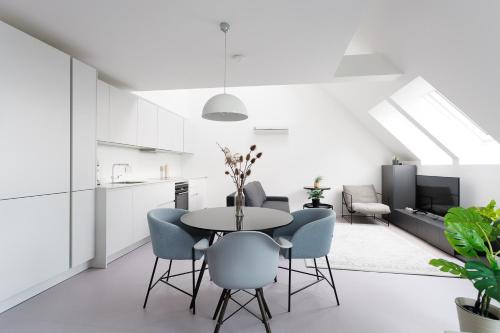 Alsergrund Apartment | Julius 23 - Cozy Stay Only 5 Mins to City Center