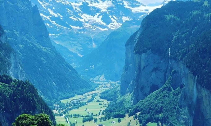 Wengen Apartment | Jungfrau view at Chalet Schluecht