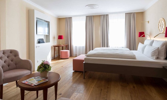 Amorbach Hotel | Junior Suite - Emich's Hotel