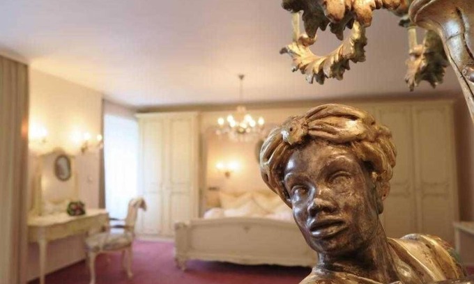 Badenweiler House | Junior suite with WC and whirlpool/shower - Top CCL Hotel Ritter Badenweiler