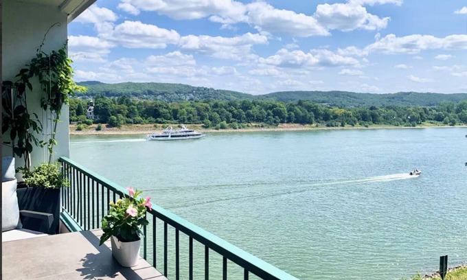 Remagen Apartment | Junker Holiday Apartment Rheinidylle -optional with air conditioning-