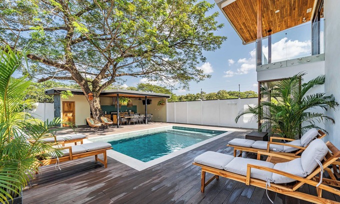 Sardinal House | Just 10 minutes to the pacific Ocean