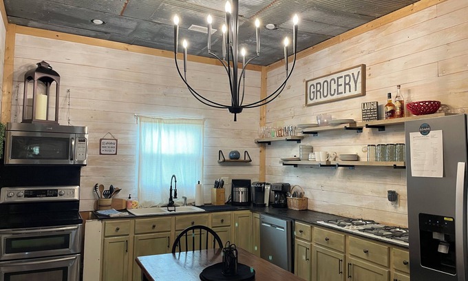 Eminence House | Just A Stone's Throw Cabin nfrom Eminence, Jacks Fork, & Cross County Trail Ride