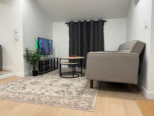 North End Apartment | Just Like Home