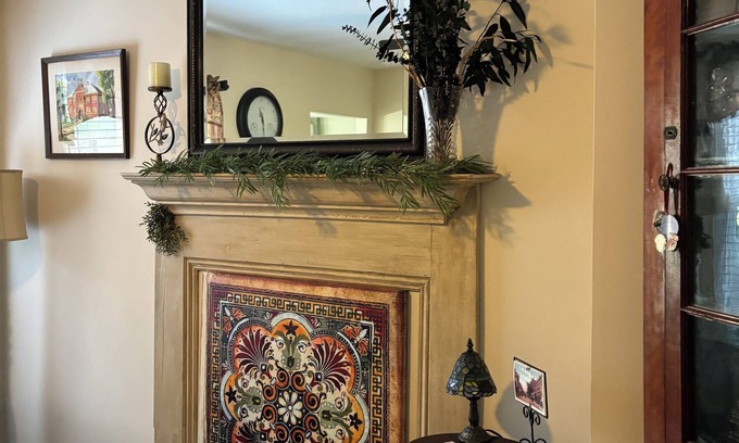 Bethlehem House | “Just Like Mom’s House” - close to downtown Bethlehem.