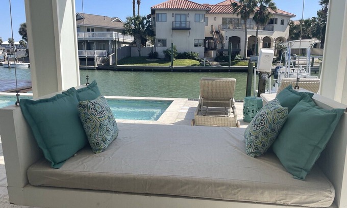 Key Allegro House | Just renovated! Premier location - 6 bedrooms, amazing views, wide canal, POOL!