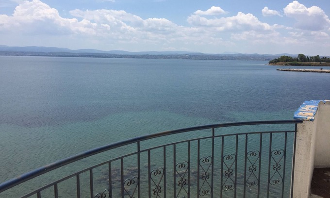 Eretria Apartment | Just Steps from the Sea, Less than 1h from Athens