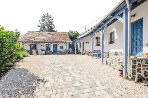 Badacsonytomaj House | Kékbazalt Vendégház