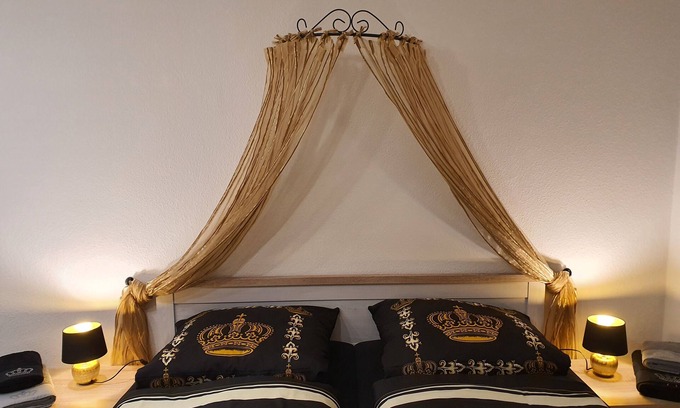 Bad Elster Apartment | "königliches Mini-apartment"