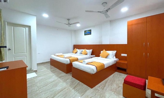 Triplicane Hotel | K11 Express - Opp Express Avenue