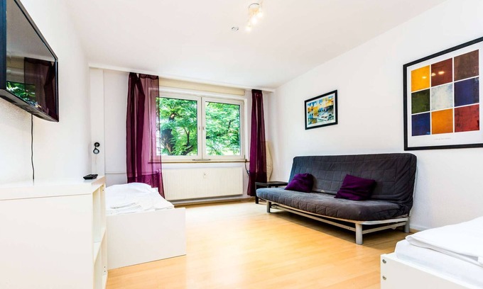 Hoehenberg Apartment | K64 nice apartment for 5 people in Cologne Höhenberg only 5km to Cologne trade fair