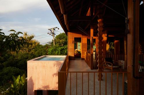 Pecatu Villa | Kado Kubu - Boutique 2BR Pink Villa & Sky Pool with Ocean Views in Uluwatu
