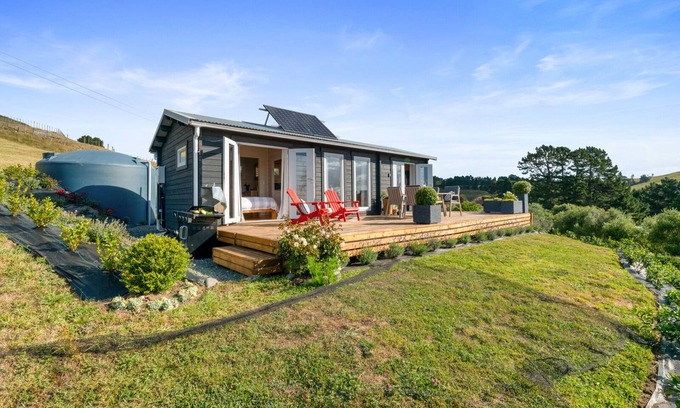 Waitao House | Kaiate - Papamoa Hills Holiday Cabin