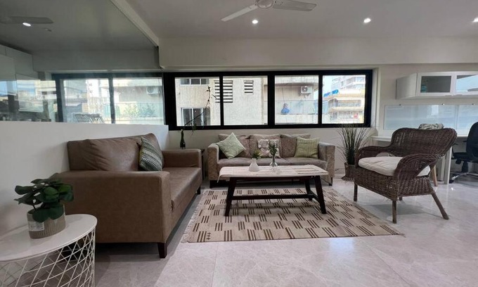 Bandra West Apartment | Kakad Classic 360, 16th Rd, Pali Village, Khar West by Connekt Homes